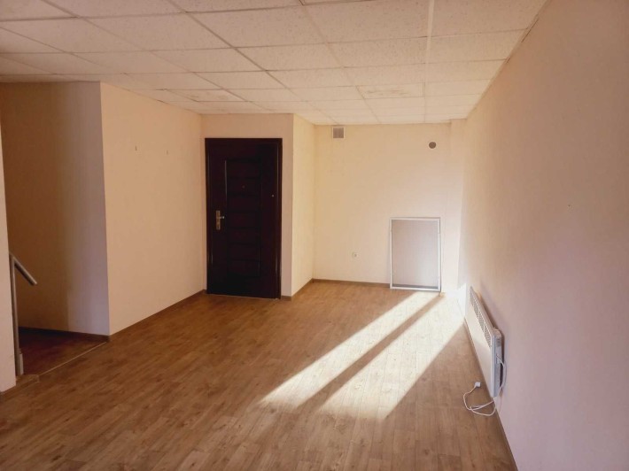 продам 3-поверховий гараж 92м2 кооператив ДРУЖБА-2, метро Сирець, вул.Тираспільська - фото 1