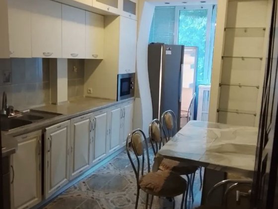 Сдам 4-комнатную квартиру премиум-класса на Таирова Одесса