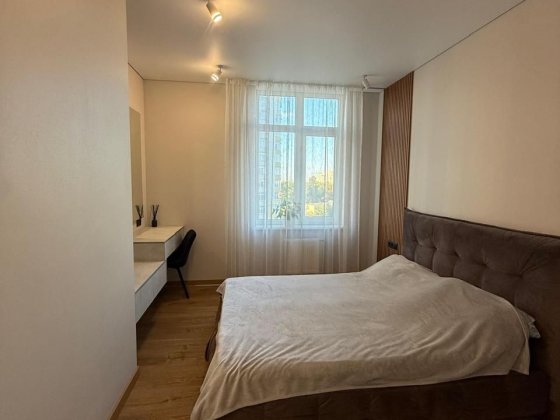 Сдам классную двухкомнатную в ЖК 60 Жемчужина, Краснова, длительно