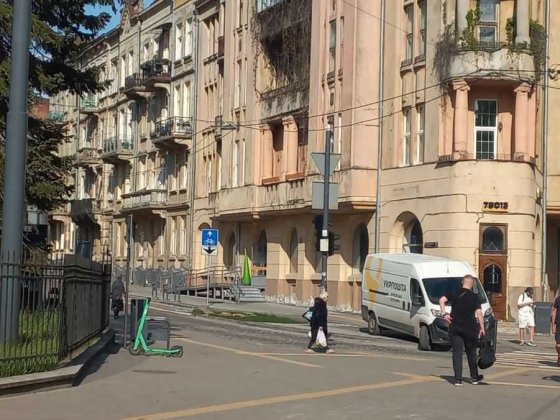 Оренда – 4-кімнатна квартира, вул.Бандери, Львов