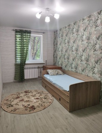 3 квартира новые дома, дворец спорта, байрона 185 - фото 1