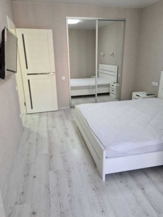 Оренда однокімнатної квартири, Вул. Набережна Перемоги, 44 - фото 1