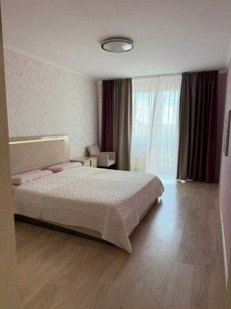 Оренда 2 кім квартири -79 м2, новобудова, вул.У.Кравченко - фото 1