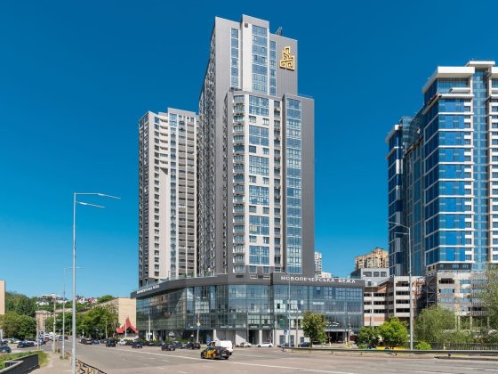 Продаж сімейного паркомісця на 2 авто  ЖК Новопечерська вежа Київ