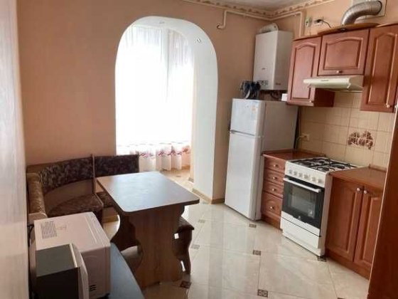 Оренда 1 кім. квартири вул. Б. Хмельницького - Новобудова - Галицьке перехрестя (16 500 грн. ) Львов