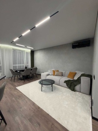 Стильна квартира 70 м² з великою кухнею-вітальнею у ЖК Greenville Park - фото 1