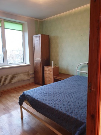 Сдам 2х комнатную квартиру. Павлово Поле. Метро 23 Августа. Оплата аренды + свет. - фото 1