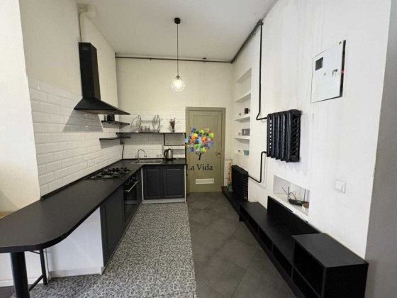 Пропонується в оренду стильна 2-кімнатна квартира у самому серці Подолу!