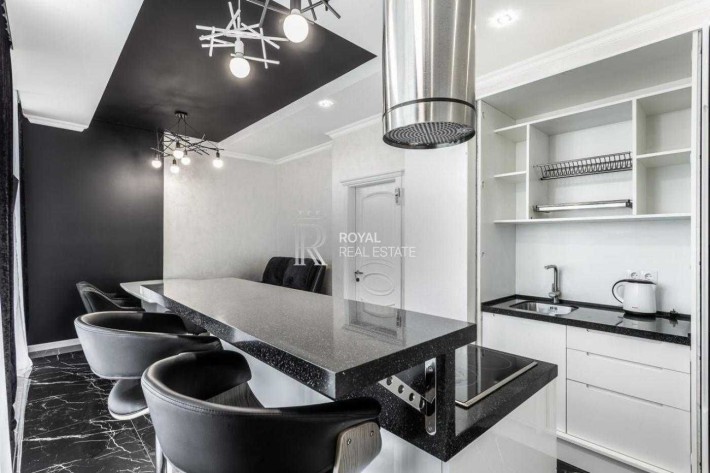 Оренда 3-кімнатної квартири Київ ЖК Jack House Печерськ 84 м² Балкон Паркомісце SPA Басейн Панорамна - фото 1