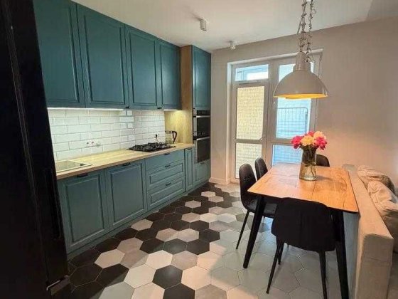 Оренда 2 кімнатна квартира, вул. Ч. Калини, 700 дол. Львов