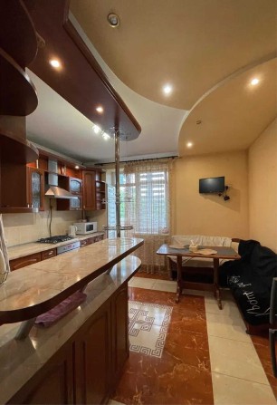 Оренда 3 кімнатної квартири, вул. Тракт Глинянський, 600 дол. - фото 1