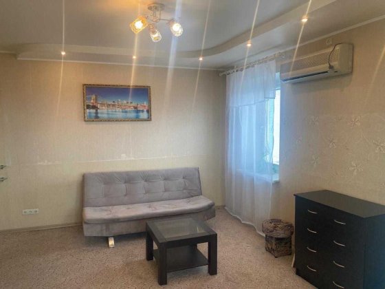 Терміново! Здам трихкімнатну  квартиру на Варненській, 12а. Світло не вимикають! Одеса