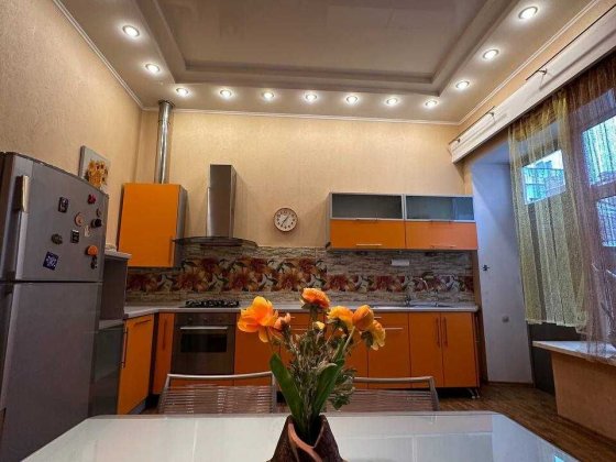 Длительно Аренда 3-х комн. квартиры на Успенкой 97. Центр Ремонт, Газ