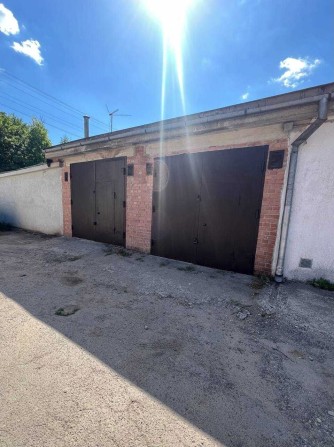 Продаж 2х гаражів вул. Максимовича 15 ГК - фото 1