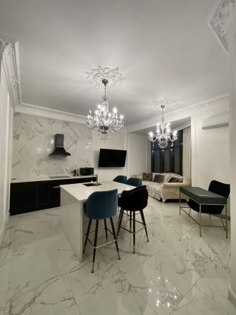 Аренда 100м2 Аркадия балко вид на Генкэзкую - фото 1