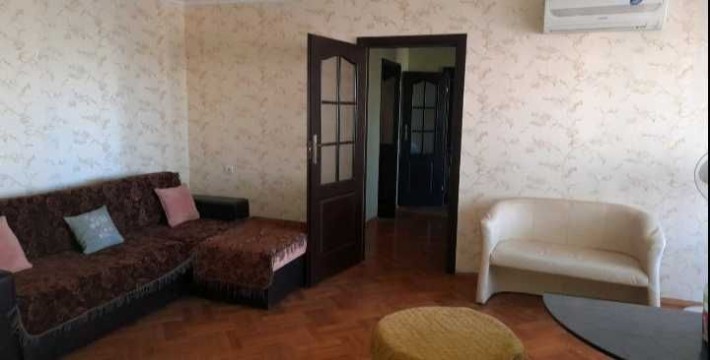 Сдам 4 ком. квартиру на ж/м Победа 2,3 ул. Мандрыковская, центр - фото 1