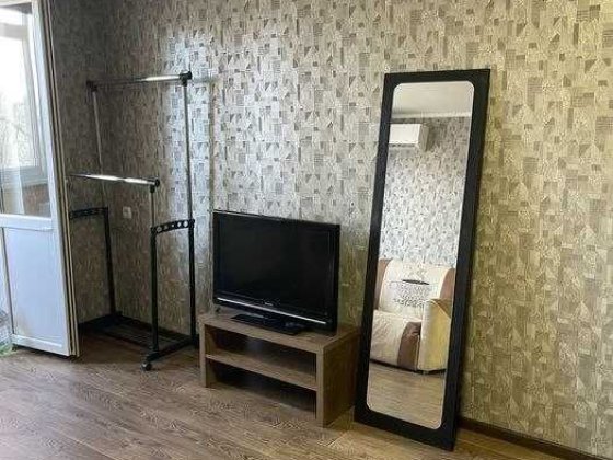 Реальна Здам 1 к квартира Правий берег 12 Квартал