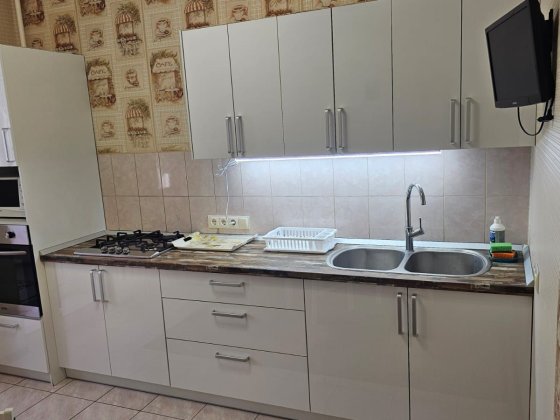 Сдам 1 комнатную квартиру большой площади на Сахарова Заболотного
