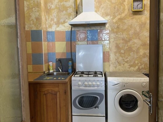 Здам помісячно 1 к квартиру біля автостанції та залізничного вокзалу, 1 поверх