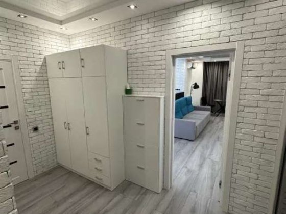 Продаж 1-к квартири вул. Драгоманова 2б