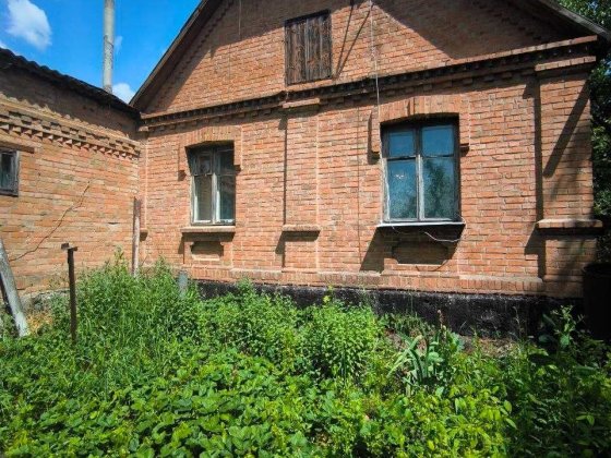 Продаж добротного будинку