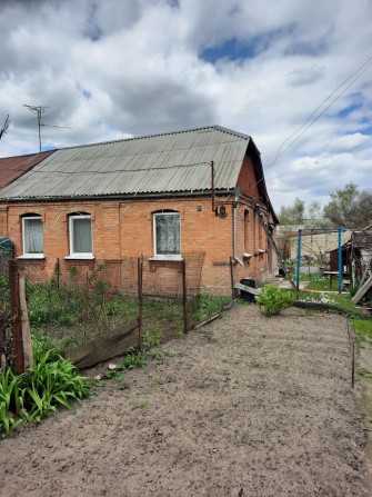 Продам будинок (цегляний) - фото 1