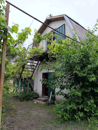 Продам 2-поверхову дачу в кооп. Івушка, 8.27 сот (земля приватизована) - фото 1