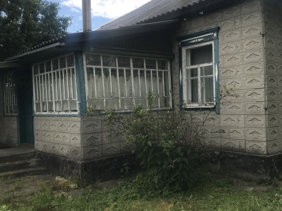 Будинок в затишному місці Бобровиця