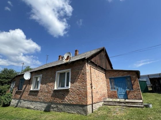 Продам частину цегляного будинку. Володимир