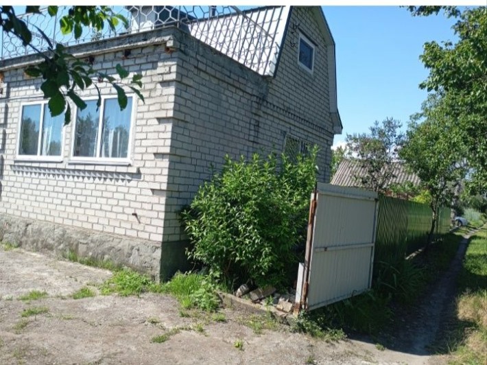 Продам доглянуті  2 дачі в кооперативі "Будівельник"  на одній ділянці - фото 1
