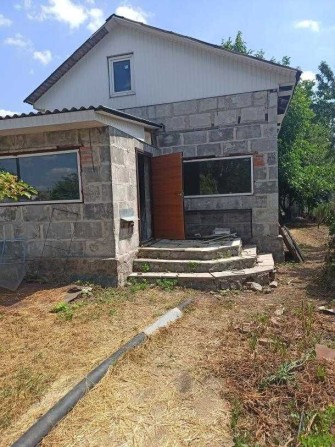 Продам будинок в Дергачах в районі залізничного вокзалу - фото 1