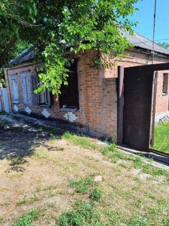 Продам 1/2 дома в центре Змиева - фото 1