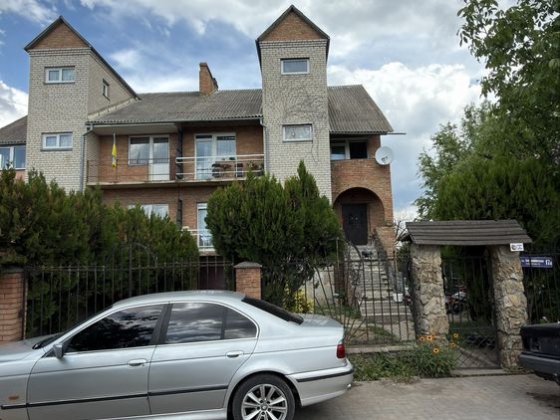 Продається Будинок на дві половини Здолбунов