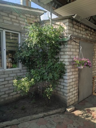 Продам частину будинку в місті Ізюм - фото 1