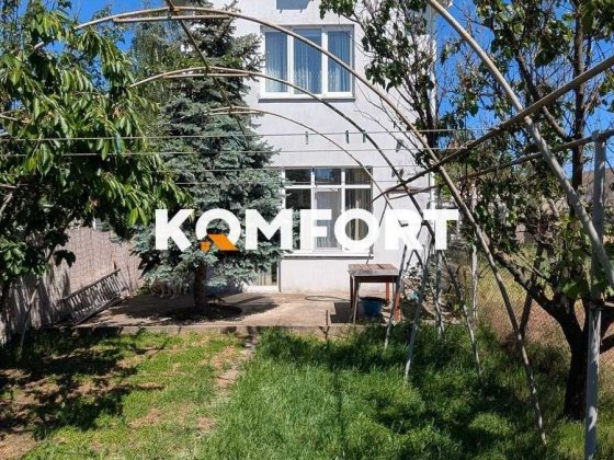Чудовий якісний будинок в центрі Малодолинське ,Чорноморськ Чорноморськ