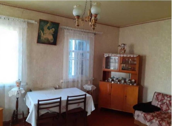 Продам дом в Люботине , рядом с прудом - фото 1