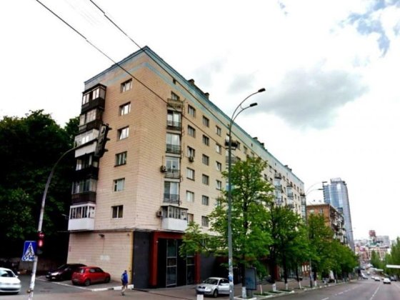 Продаж 3-к квартири на бул. Лесі Українки 10 Київ
