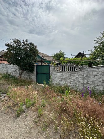 Продается дом в городе Марганец - фото 1