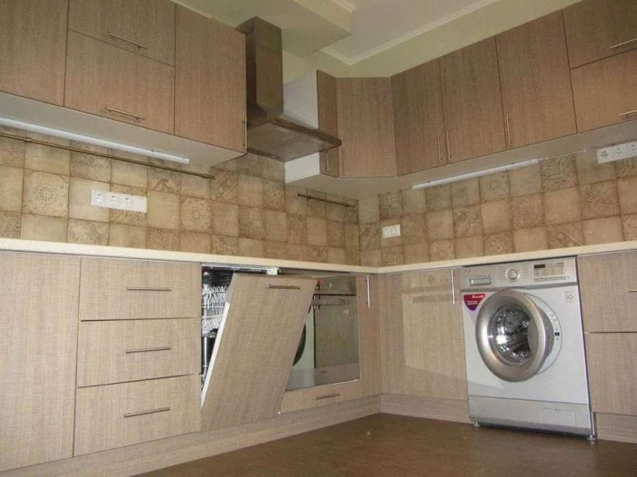 Продається укомплектована 2-кімнатна квартира  вул. Анни Ахматової, 30 - фото 1