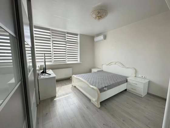 Продам 1 кімнатну квартиру. 47м2. вул. Освіти 16а. Держпрограми. Київ