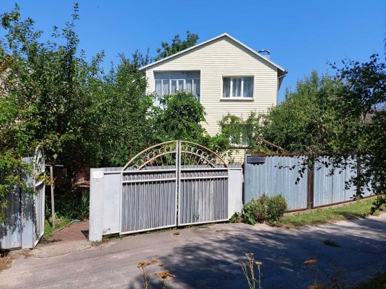 Продається 2-х поверховий приватний будинок у Миргороді (район курорту) Миргород