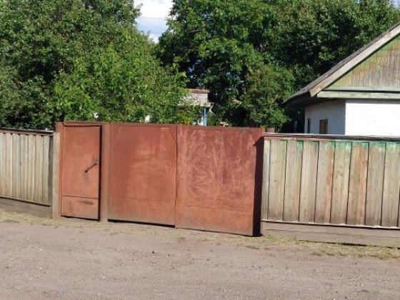 Продається будинок з господарськими будівлями Нежин