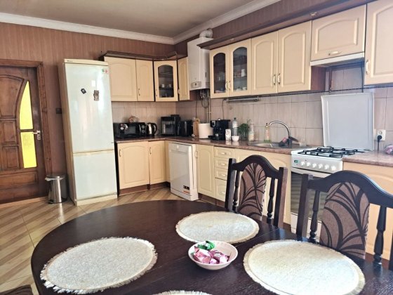 Житловий будинок в передмісті Мукачево Мукачеве