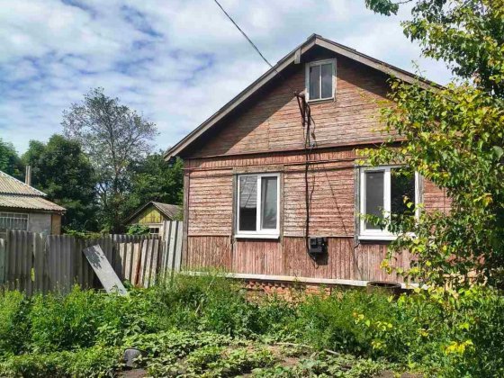 Продам або обміняю будинок із земельною ділянкою Нежин