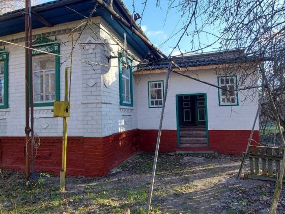 Продається доглянутий будинок у с. Мильники Нежин