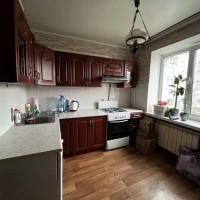 Продається світла та затишна 2-кімнатна квартира в чудовому житловому стані Машинобудівна, 14 Киев