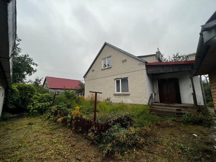 Продаж будинку з мансардою у Нововолинську - фото 1