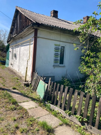 Продам частину будинку з окремим входом м.Сарни,вул.Привокзальна - фото 1