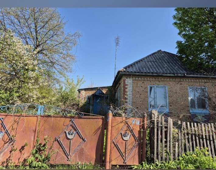 Продам будинок с. Камбурліївка - фото 1
