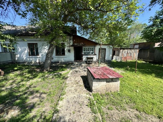 Продам будинок у гарному і тихому районі міста Сміла